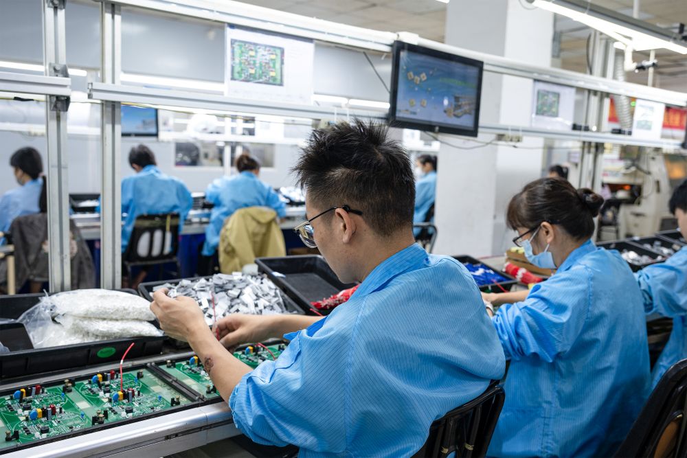 Manufacturing production line representing production validation